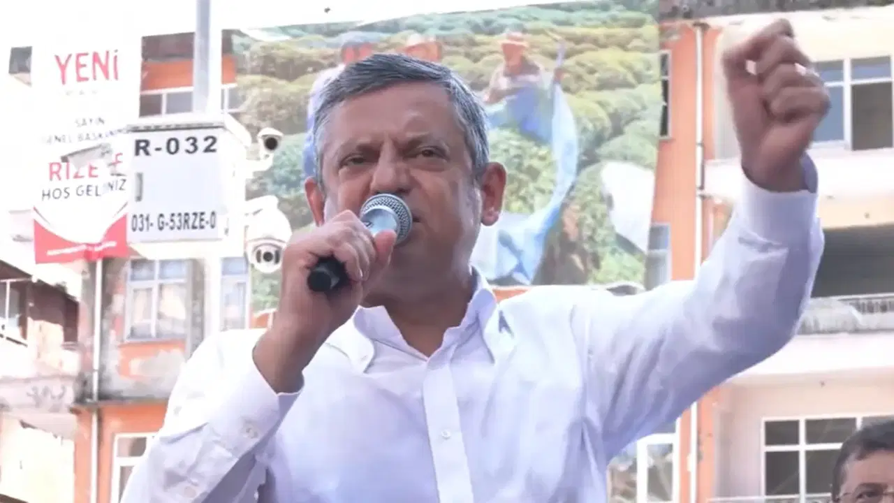 Özgür Özel, Erdoğan’a memleketinde yanıt verdi: ‘Siyaset transferlerle kazanılmaz’